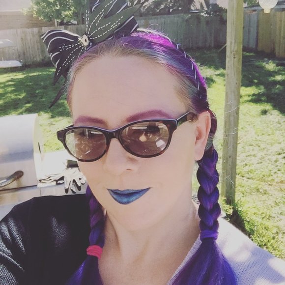 Meet your Posher, Tiffany - Picture 1 of 1